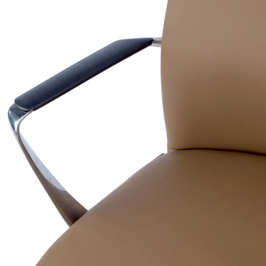 Poltrona da Ufficio Belfast con schienale basso, braccioli alluminio, ecopelle