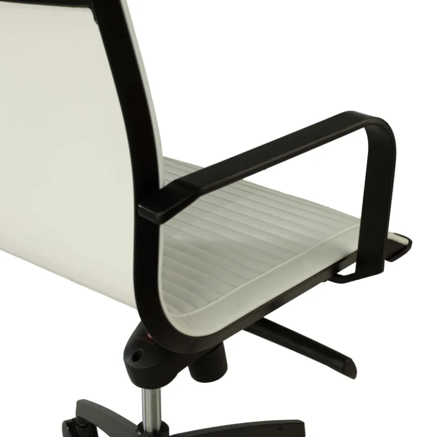 Poltrona da ufficio design Brenton, schienale basso, struttura nera, ecopelle