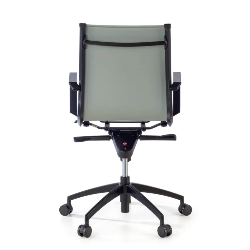 Poltrona da ufficio design Brenton, schienale basso, struttura nera, ecopelle