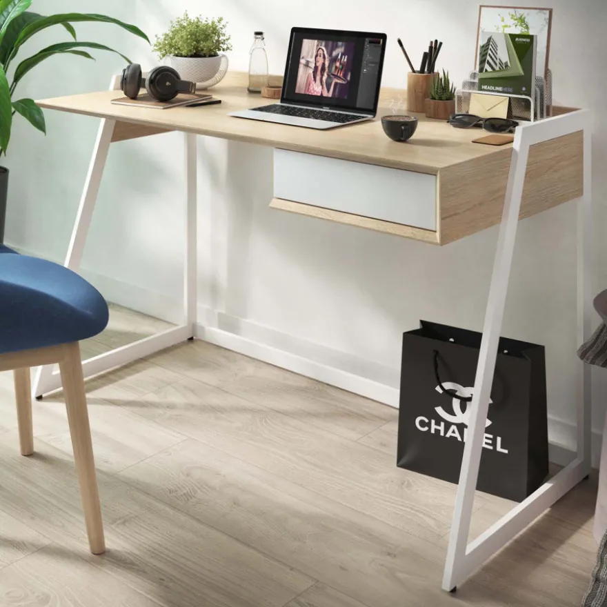 Scrivania Apex con cassetti e gambe di design