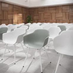Sedia Conferenza Alice, 4 gambe, design avvolgente