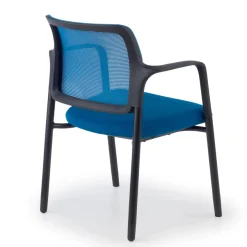Sedia Conferenza Hermes con braccioli, base a 4 gambe, seduta ampia, schienale in rete