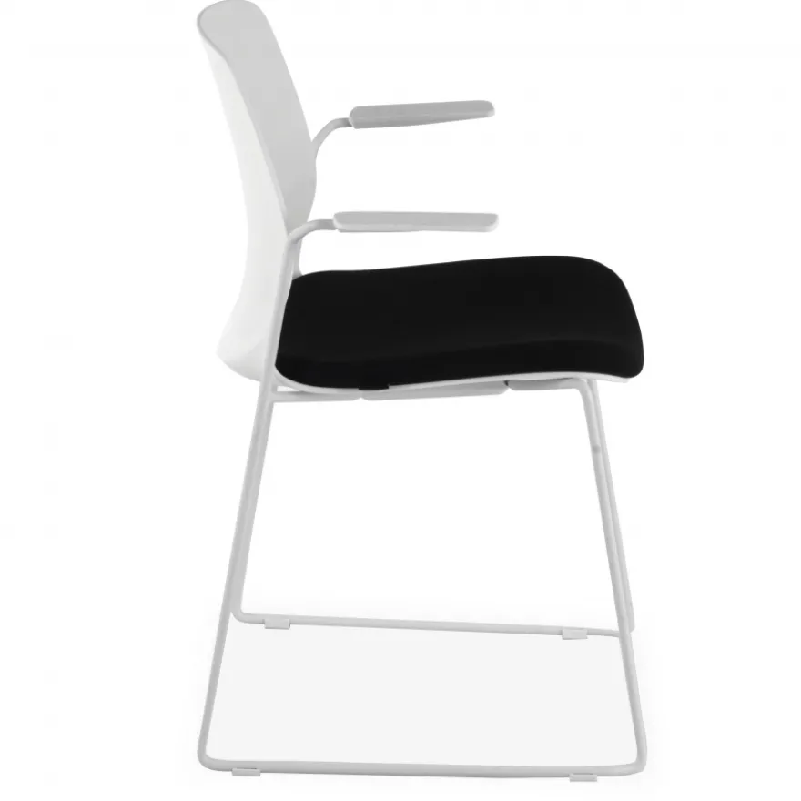 Sedia Conferenza Swing, con braccioli, impilabile, seduta imbottita