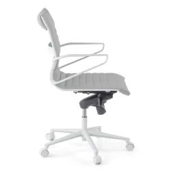 Sedia da ufficio Design Cagliari, struttura bianca, schienale basso, ecopelle