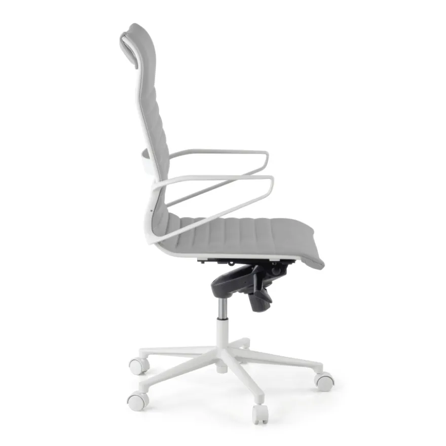 Sedia da ufficio design Cagliari, struttura bianca, schienale alto, ecopelle