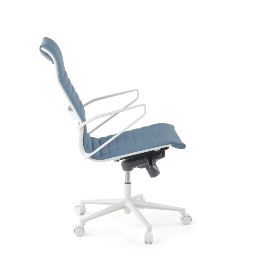 Sedia da ufficio design Cagliari, struttura bianca, schienale alto, ecopelle