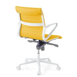 Sedia da ufficio Design Cagliari, struttura bianca, schienale basso, ecopelle