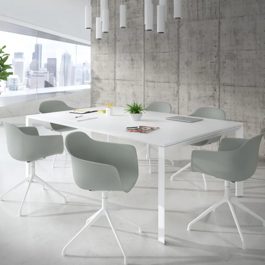 Sedia per Riunioni Alice, base piramidale
