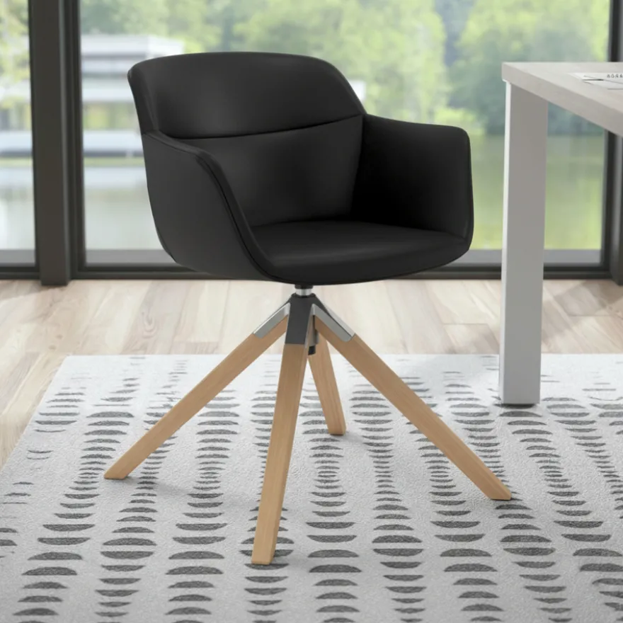 Sedia Scandinava Ores, Gambe in Legno, rotante, Pelle
