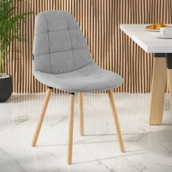 Sedia Scandinava Zafir, spessa imbottitura, gambe in legno