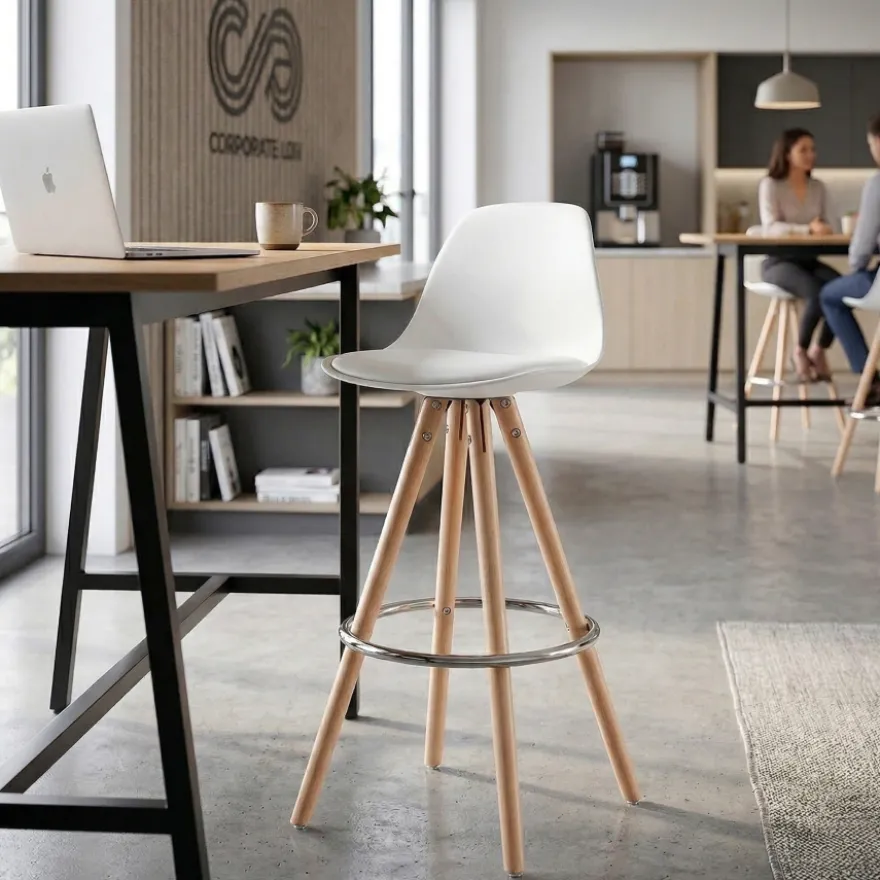 Sgabello alto Norway con gambe in legno, design scandinavo