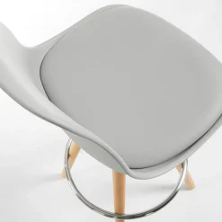 Sgabello alto Norway con gambe in legno, design scandinavo